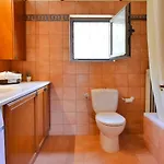 Semesterbostad Otzia Bay House, 7 Minutes Walking Distance From The *