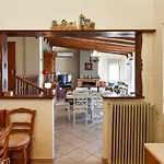 Semesterbostad Otzia Bay House, 7 Minutes Walking Distance From The Ioulis