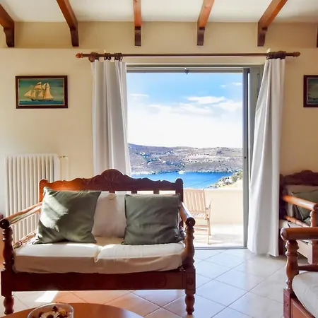 Сasa de vacaciones Otzia Bay House, 7 Minutes Walking Distance From The *