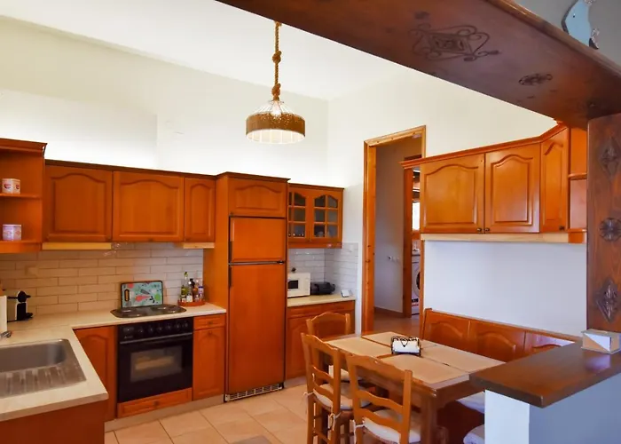 Otzia Bay House, 7 Minutes Walking Distance From The